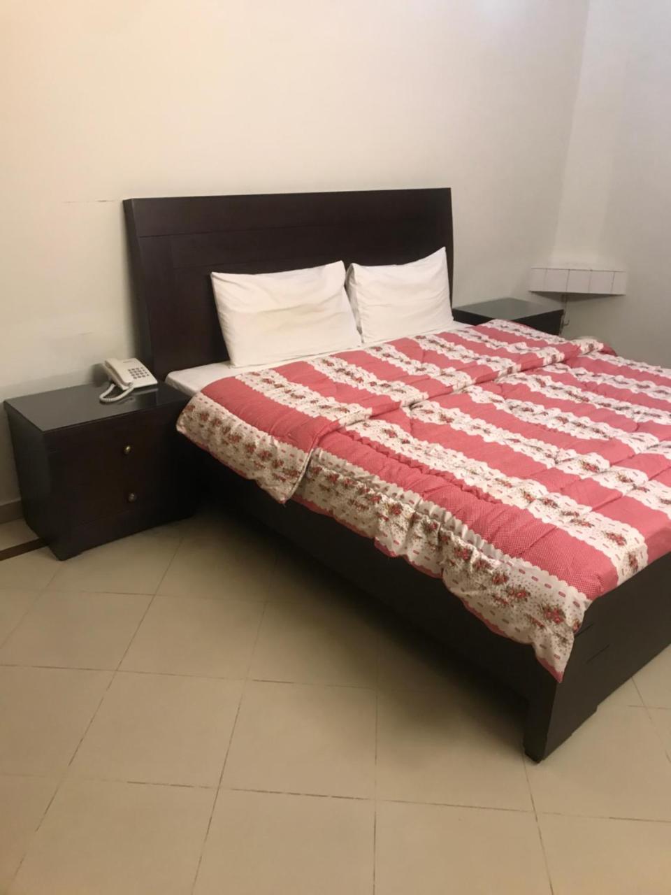 New Shelton Guest House Islamabad Exterior foto